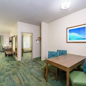 Suite Gia Đình